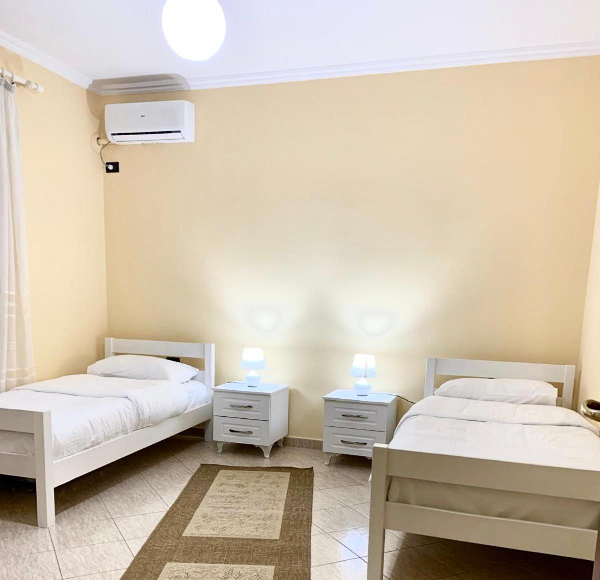 Heart Of Tirana Villa Kültér fotó