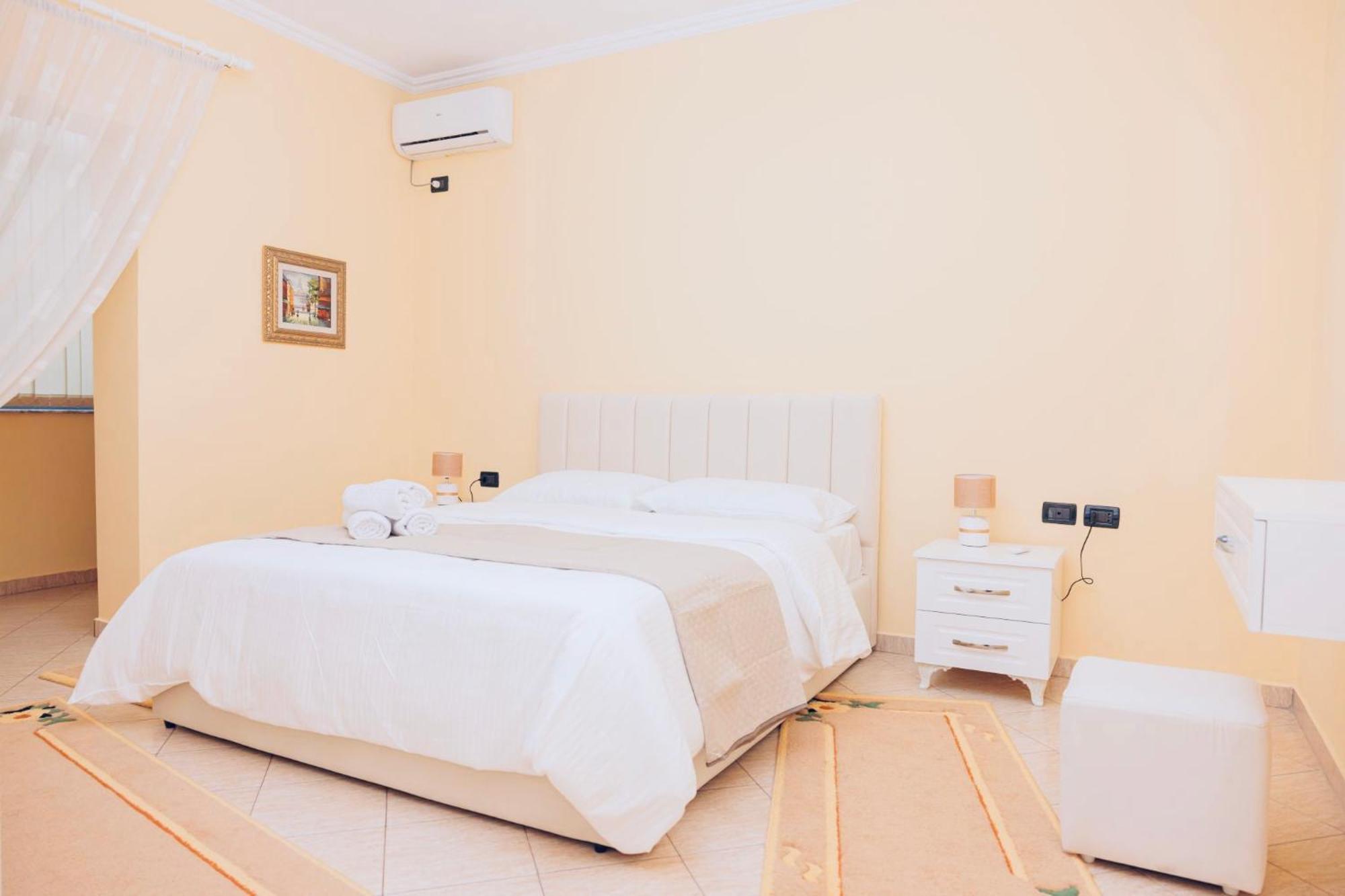 Heart Of Tirana Villa Kültér fotó