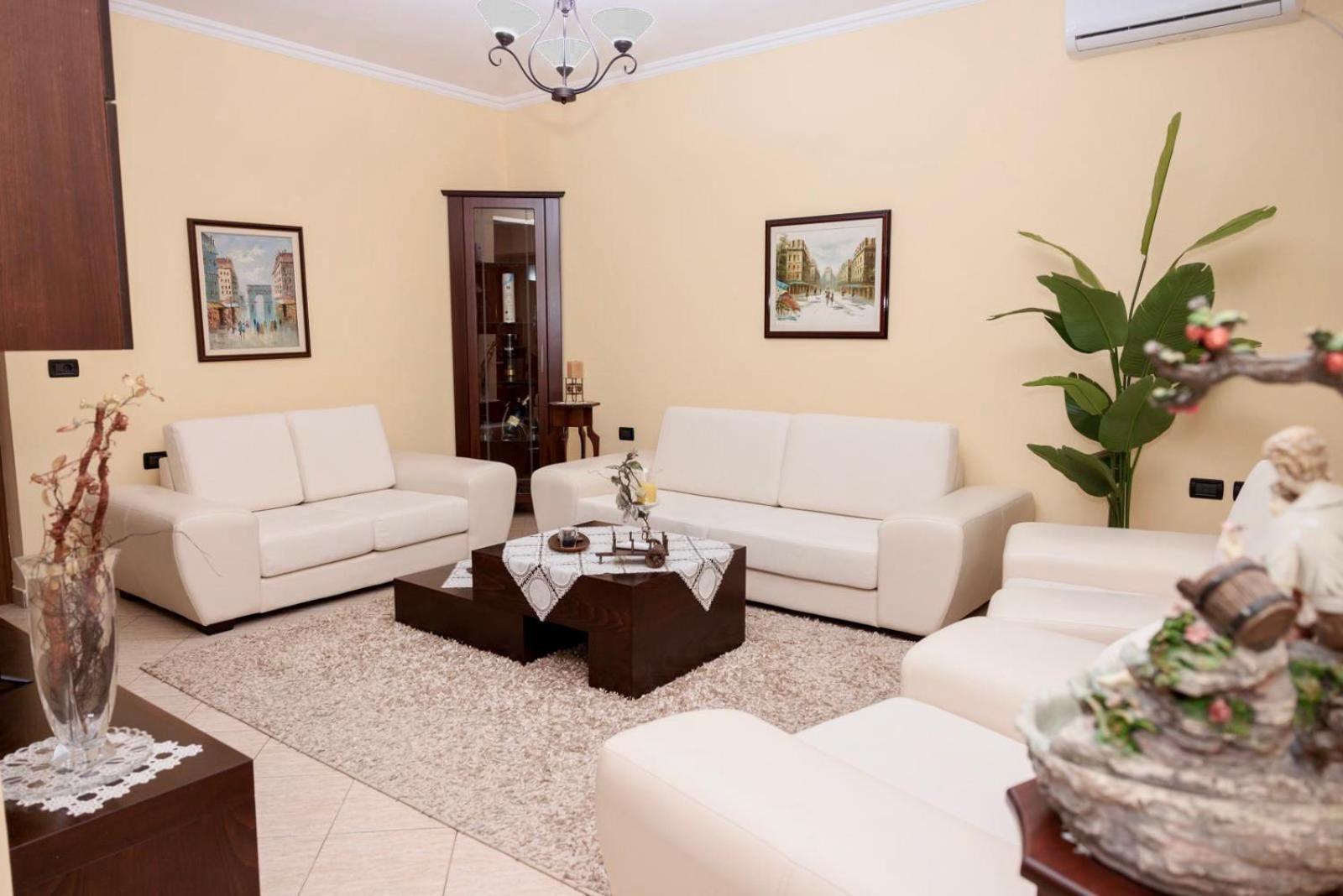 Heart Of Tirana Villa Kültér fotó
